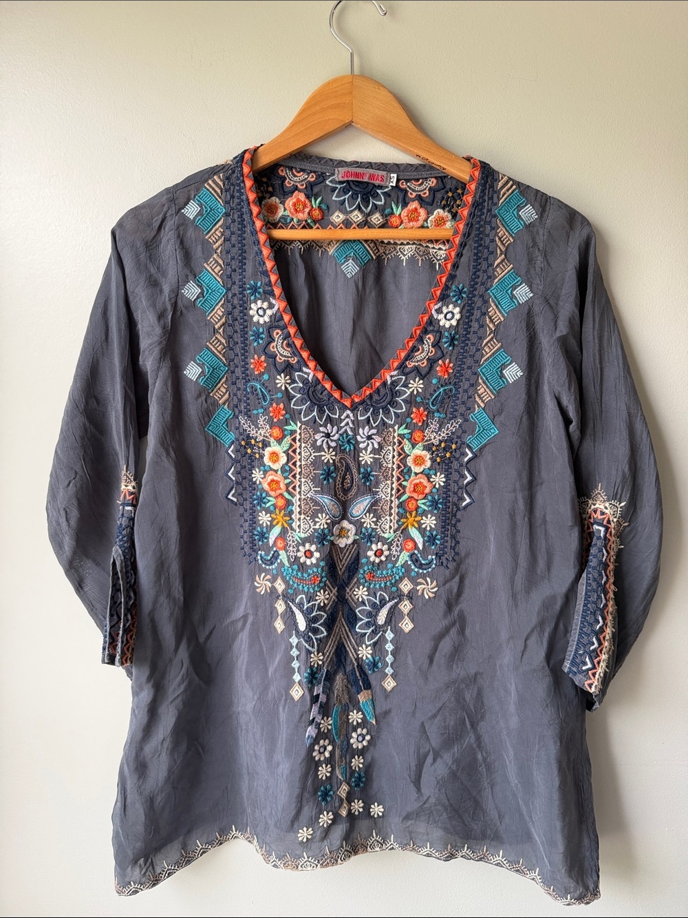 Johnny Was 3/4 sleeve sheer blue grey Tunic w/ Floral Embroidery size XS